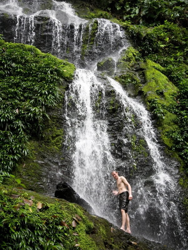 eSIM Suriname
